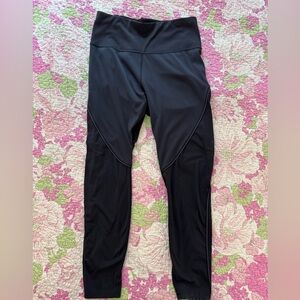 Athleta Two Toned Black Legging with Reflective Details Size M